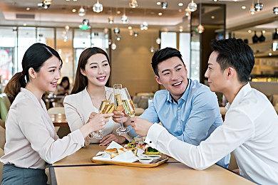 哥特横板ARPG《黑色巫术》PC版延期至9月27日